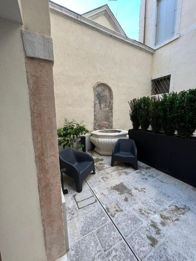 Immobiliare Nk Palazzo Bonvicini Apartment Venesia Bagian luar foto